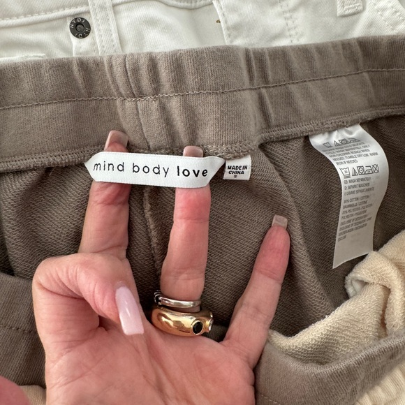 Women’s cotton elastic waist 2 tone pant - Picture 3 of 3